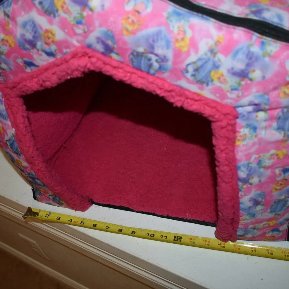 VINTAGE DISNEY CASTLE PRINCESS CINDERELLA PORTABLE FOLDABLE DOG CAT BED HOUSE